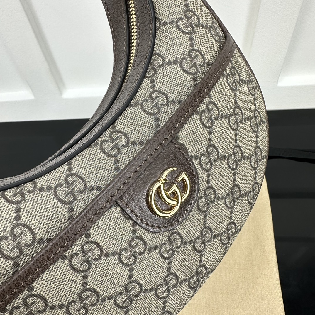 Gucci Hobo Bags